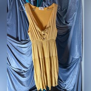 Everly yellow gingham maxi dress size small